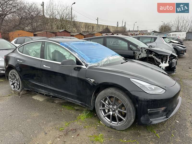 Tesla Model 3 2018 Tesla Model 3 2018