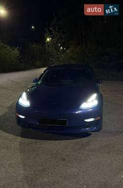 Седан Tesla Model 3 2022 в Василькове