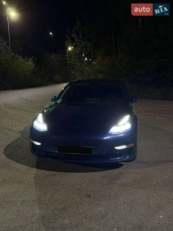 Седан Tesla Model 3 2022 в Василькове фото Седан Tesla Model 3 2022 в Василькове