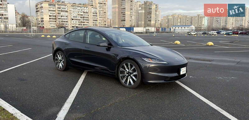 Седан Tesla Model 3 2024 в Киеве фото 5 Седан Tesla Model 3 2024 в Киеве