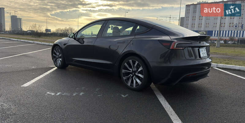 Седан Tesla Model 3 2024 в Киеве фото 11 Седан Tesla Model 3 2024 в Киеве