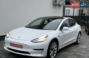 Седан Tesla Model 3 2017 в Владимире