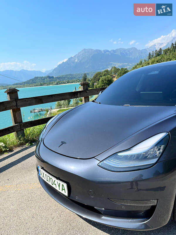 Седан Tesla Model 3 2019 в Харькове