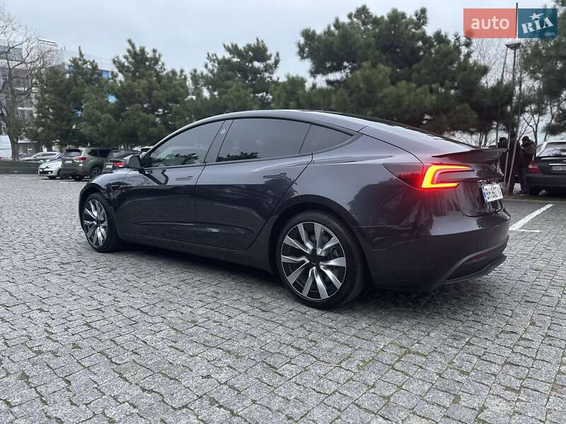 Седан Tesla Model 3 2025 в Одессе фото 12 Седан Tesla Model 3 2025 в Одессе