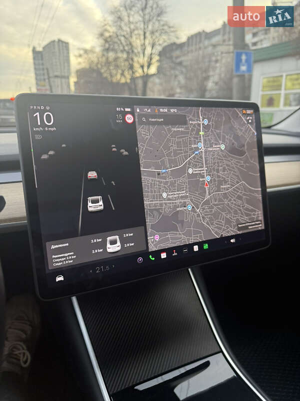 Седан Tesla Model 3 2020 в Львове