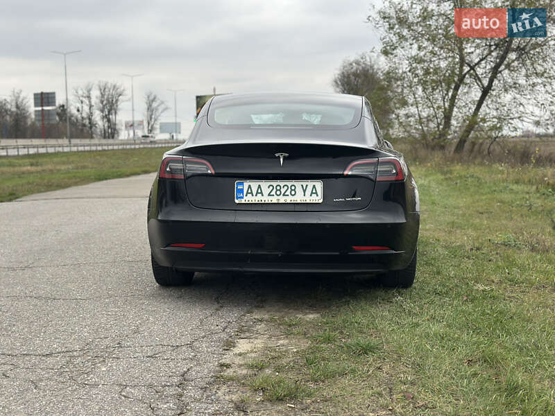 Седан Tesla Model 3 2021 в Киеве фото 5 Седан Tesla Model 3 2021 в Киеве