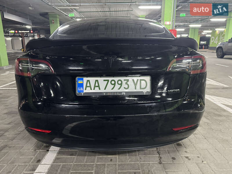 Седан Tesla Model 3 2019 в Киеве фото 10 Седан Tesla Model 3 2019 в Киеве