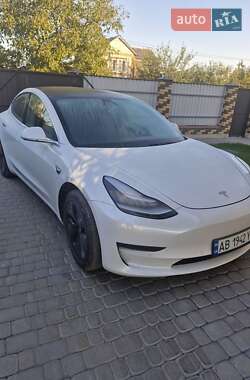 Седан Tesla Model 3 2020 в Виннице