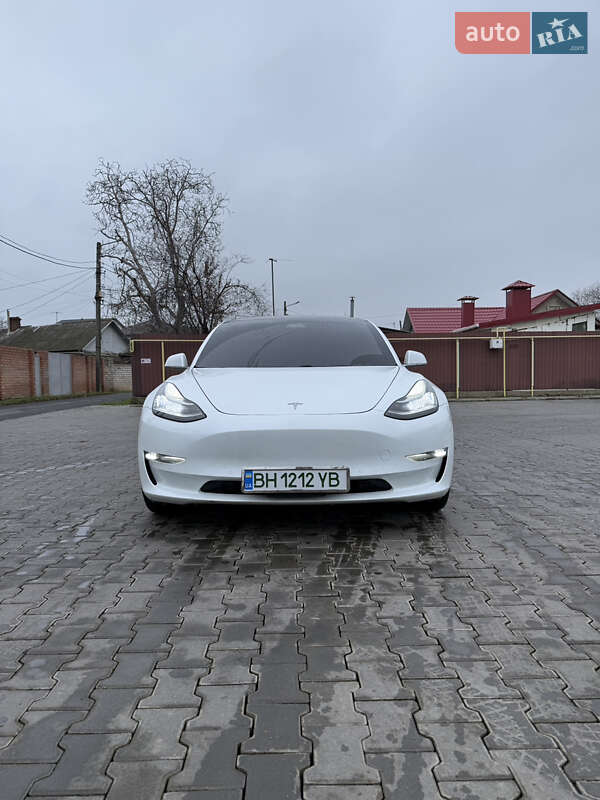 Tesla Model 3 2018