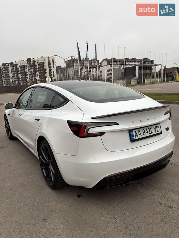Седан Tesla Model 3 2024 в Киеве фото 4 Седан Tesla Model 3 2024 в Киеве