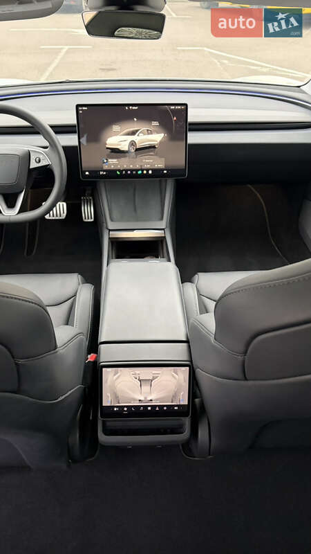 Седан Tesla Model 3 2024 в Киеве фото 10 Седан Tesla Model 3 2024 в Киеве