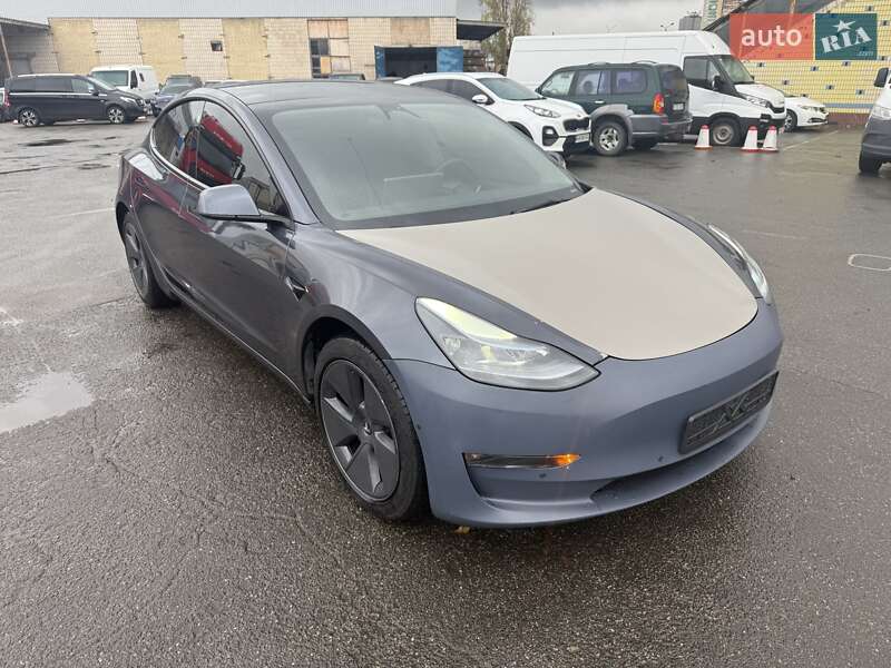 Седан Tesla Model 3 2022 в Киеве фото 20 Седан Tesla Model 3 2022 в Киеве