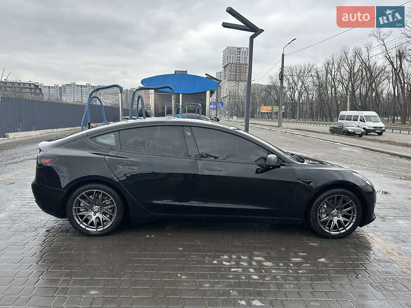 Седан Tesla Model 3 2018 в Днепре
