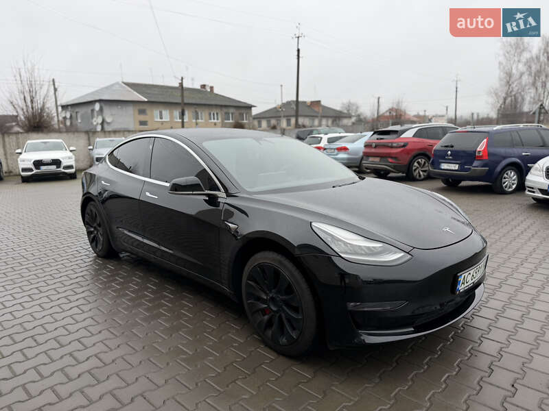 Седан Tesla Model 3 2019 в Луцке фото 3 Седан Tesla Model 3 2019 в Луцке