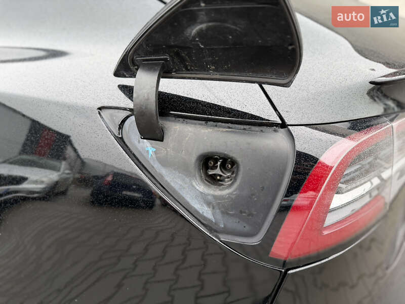 Седан Tesla Model 3 2019 в Луцке фото 13 Седан Tesla Model 3 2019 в Луцке