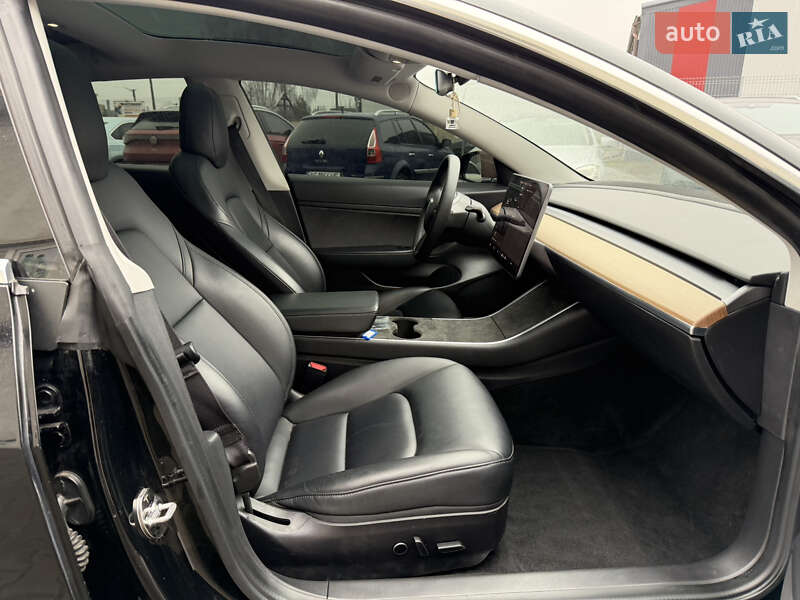 Седан Tesla Model 3 2019 в Луцке фото 23 Седан Tesla Model 3 2019 в Луцке