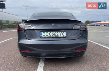 Седан Tesla Model 3 2019 в Львове
