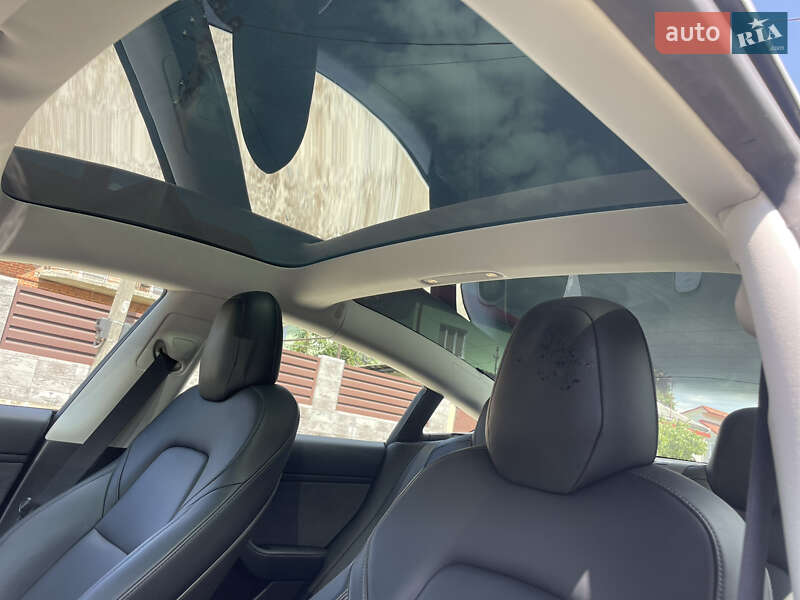 Седан Tesla Model 3 2019 в Львове фото 14 Седан Tesla Model 3 2019 в Львове