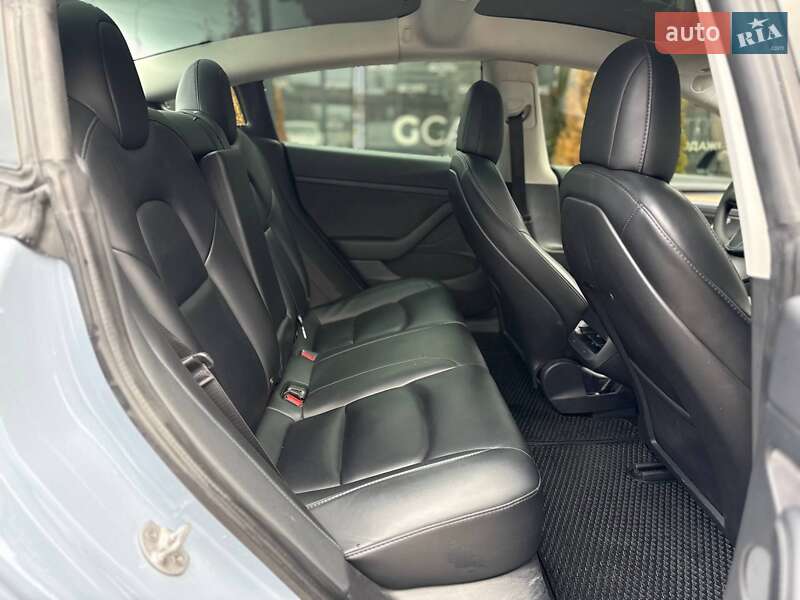 Седан Tesla Model 3 2021 в Киеве фото 33 Седан Tesla Model 3 2021 в Киеве