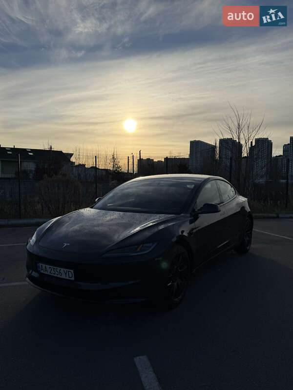 Седан Tesla Model 3 2025 в Киеве фото 14 Седан Tesla Model 3 2025 в Киеве