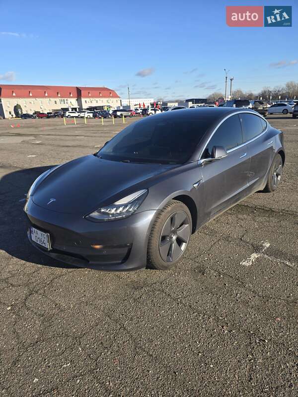 Tesla Model 3 2020 Tesla Model 3 2020