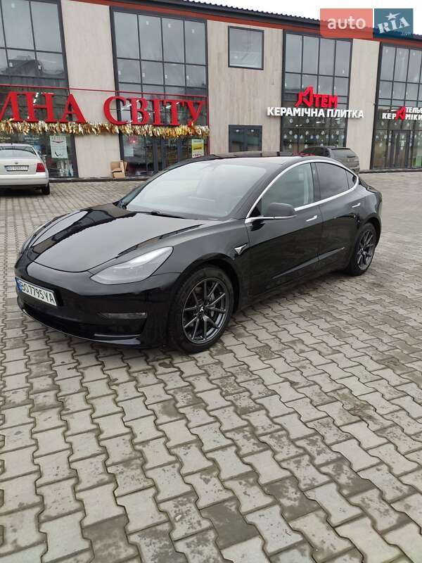 Tesla Model 3 2018 Tesla Model 3 2018