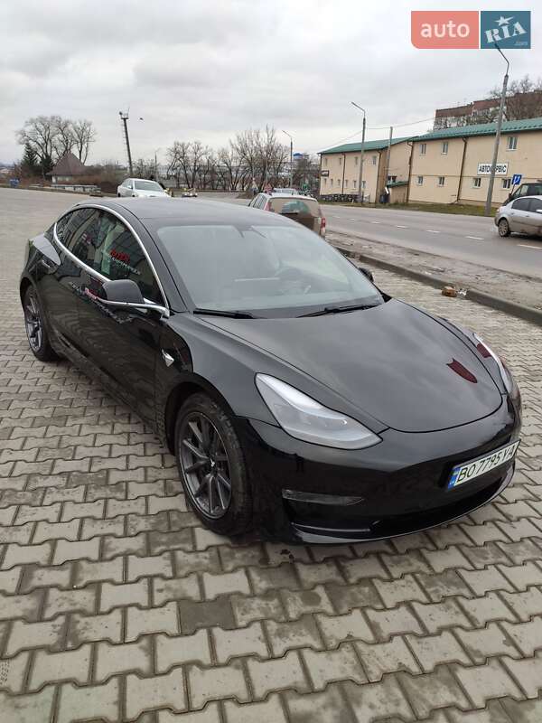 Седан Tesla Model 3 2018 в Тернополе фото 36 Седан Tesla Model 3 2018 в Тернополе