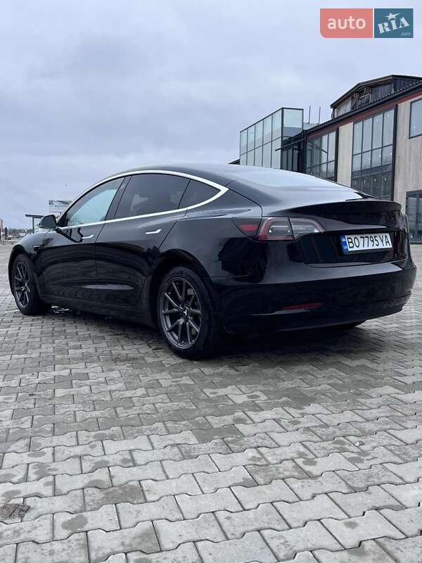 Седан Tesla Model 3 2018 в Тернополе фото 44 Седан Tesla Model 3 2018 в Тернополе