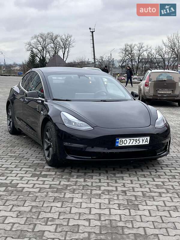 Седан Tesla Model 3 2018 в Тернополе фото 8 Седан Tesla Model 3 2018 в Тернополе