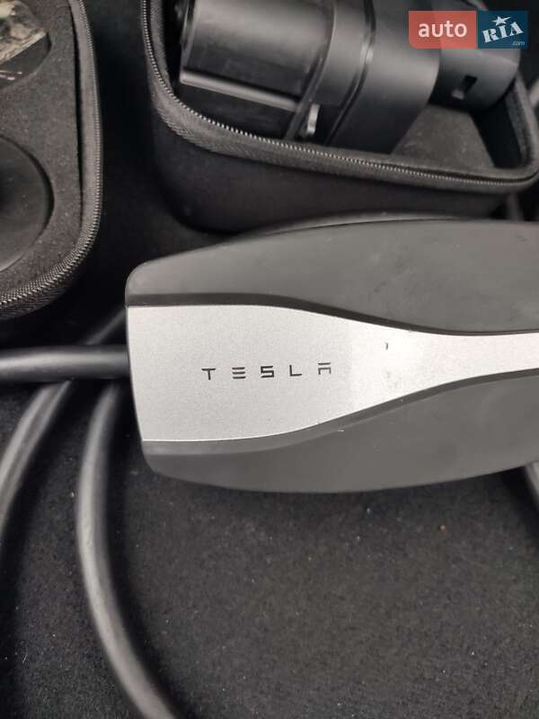 Седан Tesla Model 3 2018 в Тернополе фото 50 Седан Tesla Model 3 2018 в Тернополе