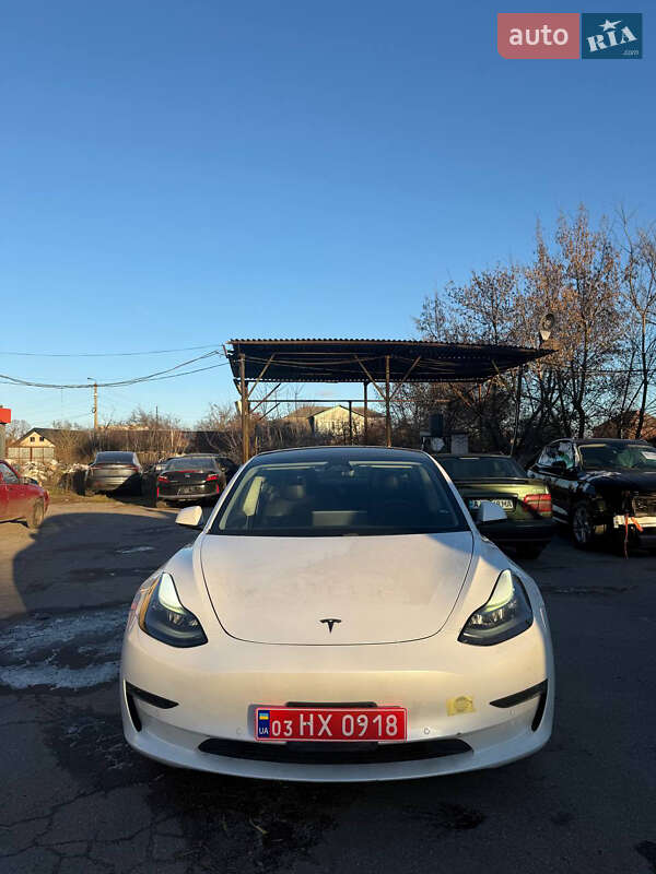 Седан Tesla Model 3 2022 в Киеве фото Седан Tesla Model 3 2022 в Киеве