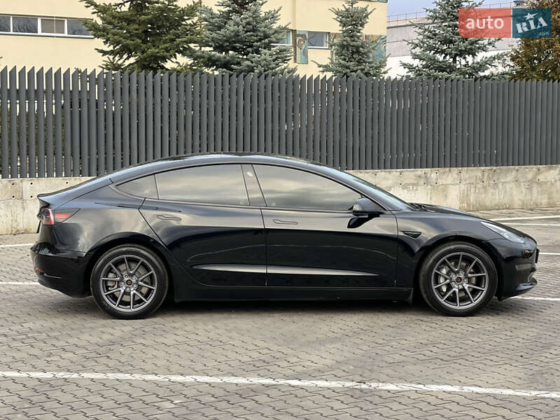 Седан Tesla Model 3 2023 в Луцке фото 7 Седан Tesla Model 3 2023 в Луцке