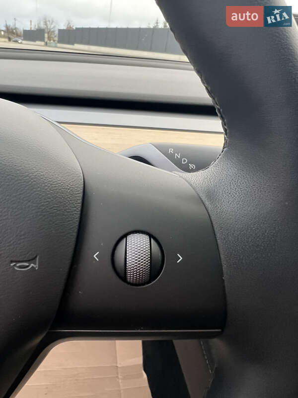 Седан Tesla Model 3 2023 в Луцке фото 22 Седан Tesla Model 3 2023 в Луцке