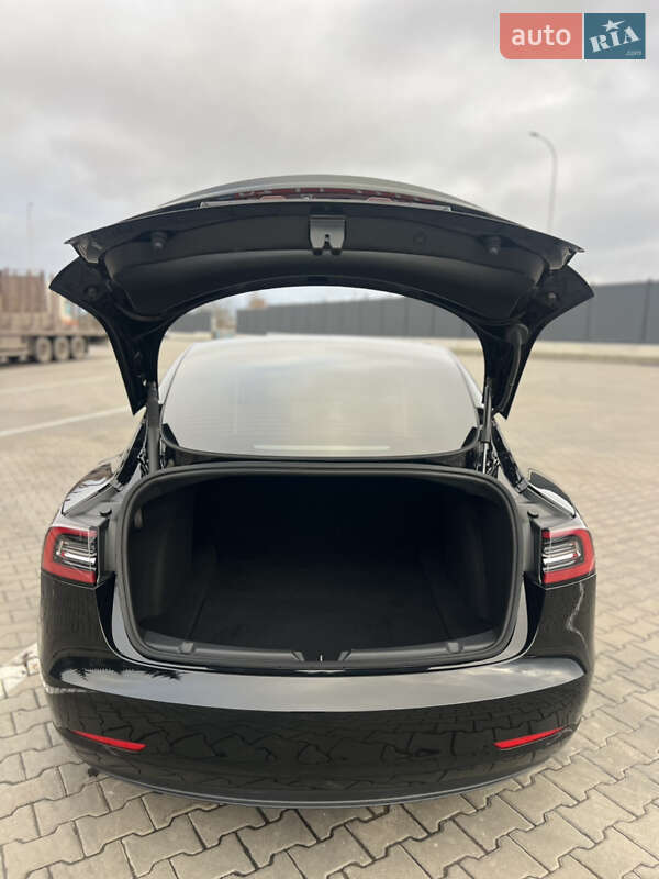 Седан Tesla Model 3 2023 в Луцке фото 52 Седан Tesla Model 3 2023 в Луцке