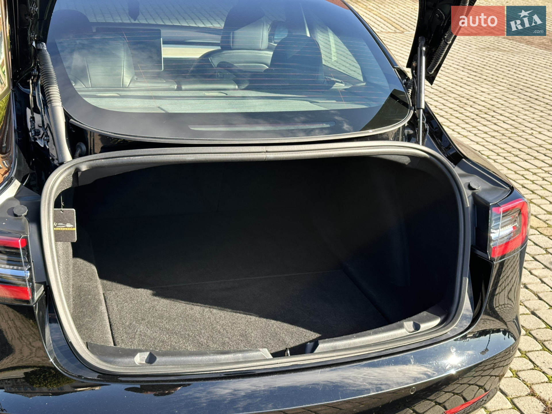 2022 Tesla Model 3 - мініатюра 11
