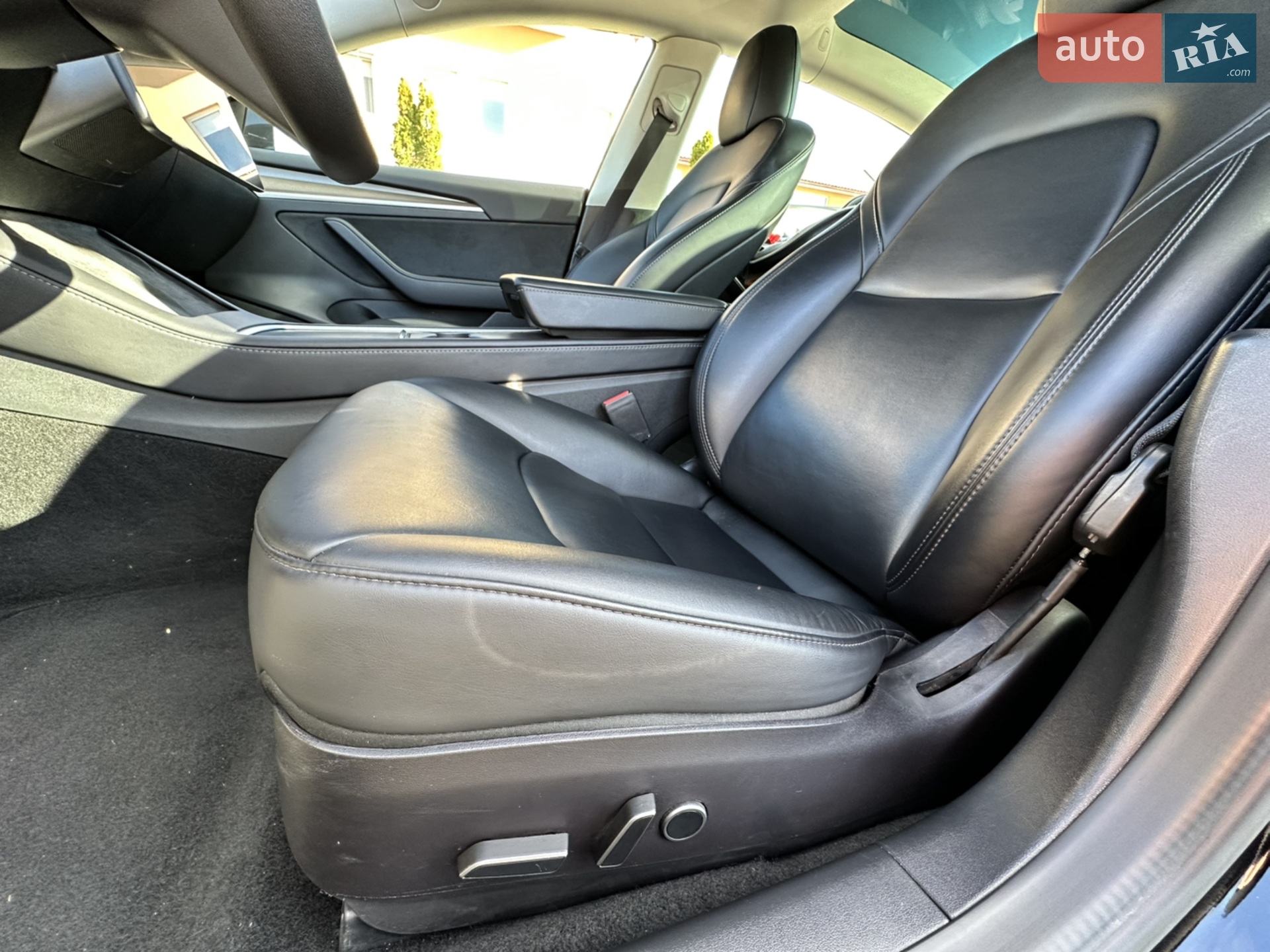 2022 Tesla Model 3 - мініатюра 17