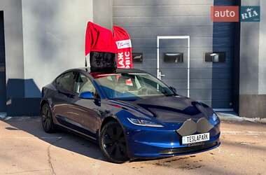 Седан Tesla Model 3 2024 в Киеве