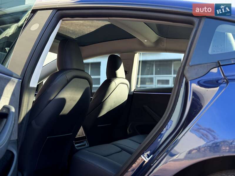 Седан Tesla Model 3 2024 в Киеве фото 16 Седан Tesla Model 3 2024 в Киеве
