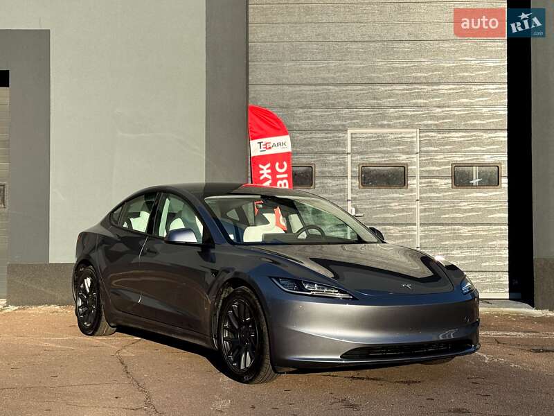 Седан Tesla Model 3 2025 в Киеве фото 11 Седан Tesla Model 3 2025 в Киеве