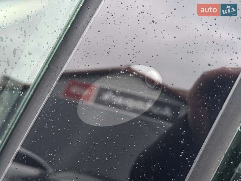 Седан Tesla Model 3 2023 в Виннице