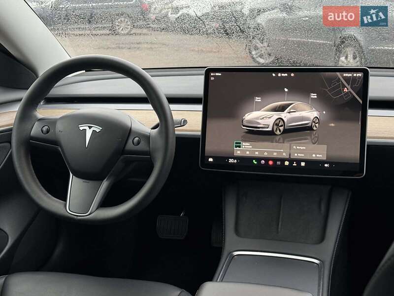 Седан Tesla Model 3 2023 в Виннице
