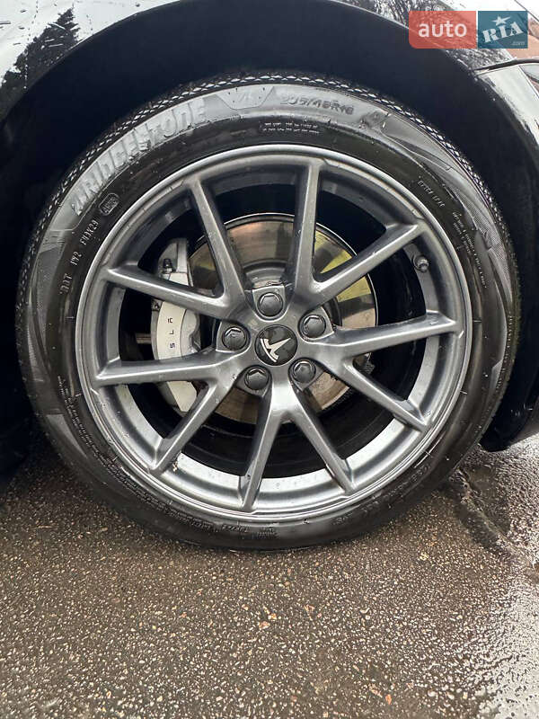 Седан Tesla Model 3 2021 в Львове фото 22 Седан Tesla Model 3 2021 в Львове