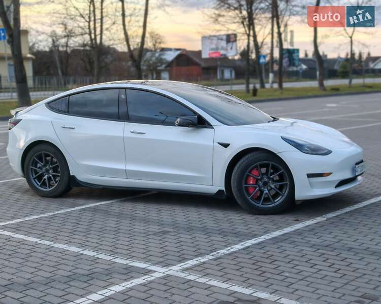 Седан Tesla Model 3 2021 в Коломые