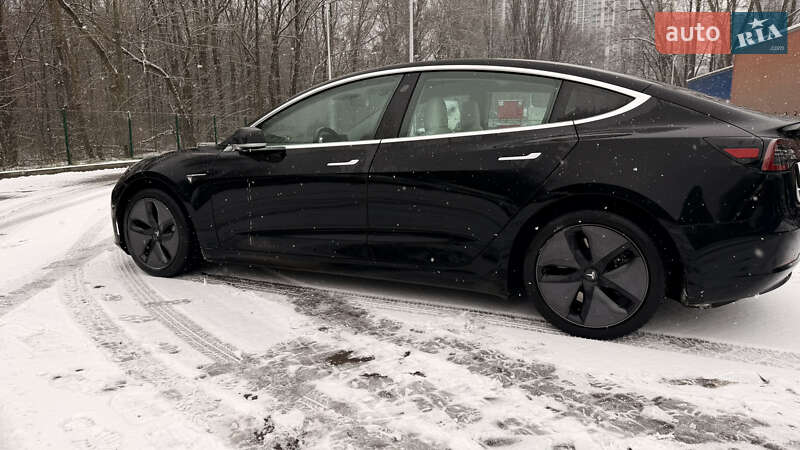 Седан Tesla Model 3 2019 в Киеве фото 7 Седан Tesla Model 3 2019 в Киеве