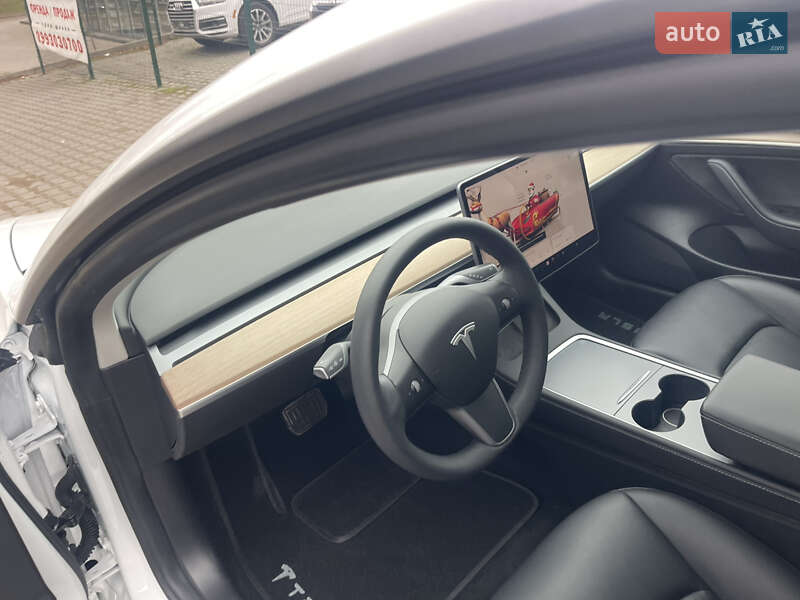 Седан Tesla Model 3 2022 в Черновцах фото 26 Седан Tesla Model 3 2022 в Черновцах