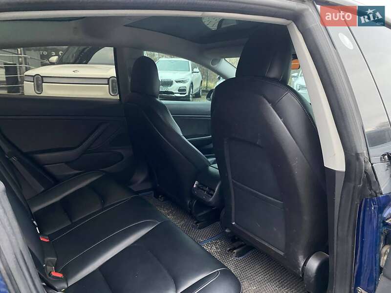 Седан Tesla Model 3 2018 в Львове фото 18 Седан Tesla Model 3 2018 в Львове