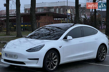 Седан Tesla Model 3 2019 в Чайках