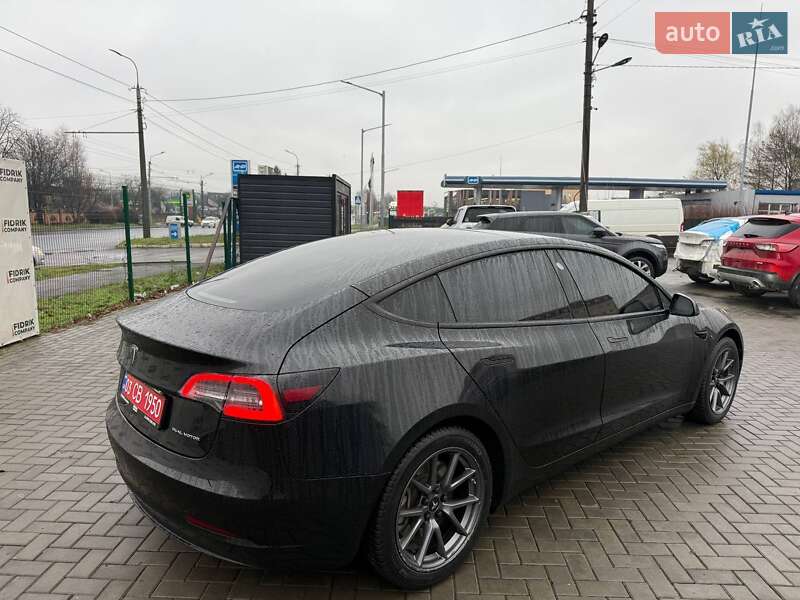 Седан Tesla Model 3 2021 в Луцке фото 5 Седан Tesla Model 3 2021 в Луцке