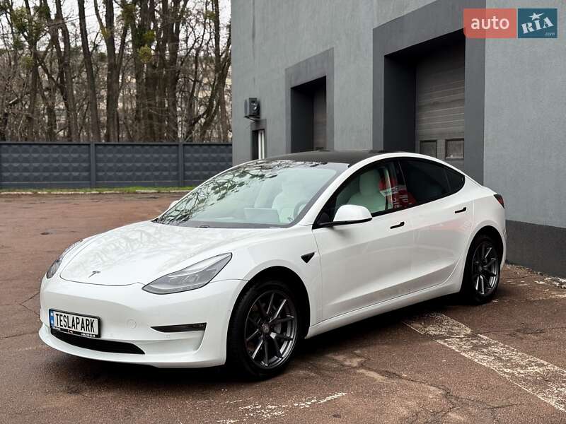 Седан Tesla Model 3 2021 в Киеве фото 4 Седан Tesla Model 3 2021 в Киеве