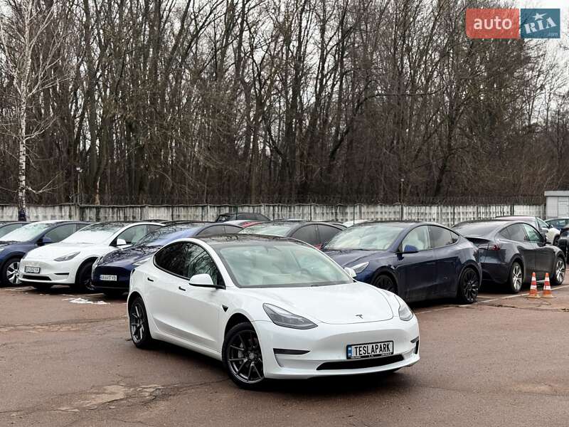 Седан Tesla Model 3 2021 в Киеве фото 2 Седан Tesla Model 3 2021 в Киеве